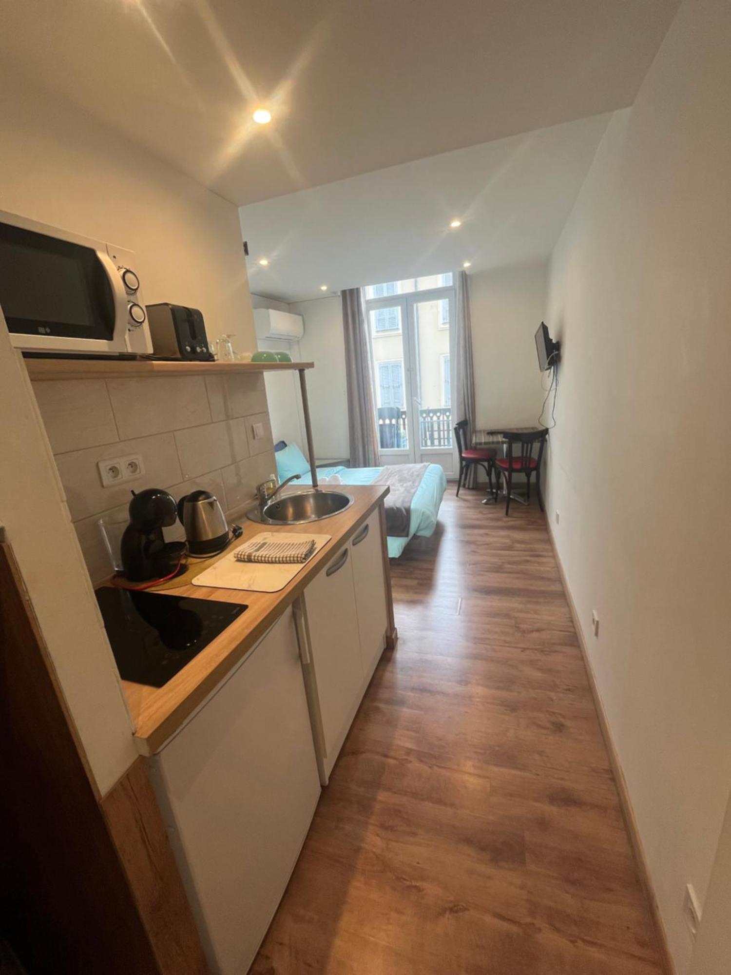 Aparthotel Adonis *